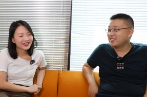 问鼎官方网站/app/ios/安卓/在线/注册人力资源教你面试技巧：简历上放什么照片好